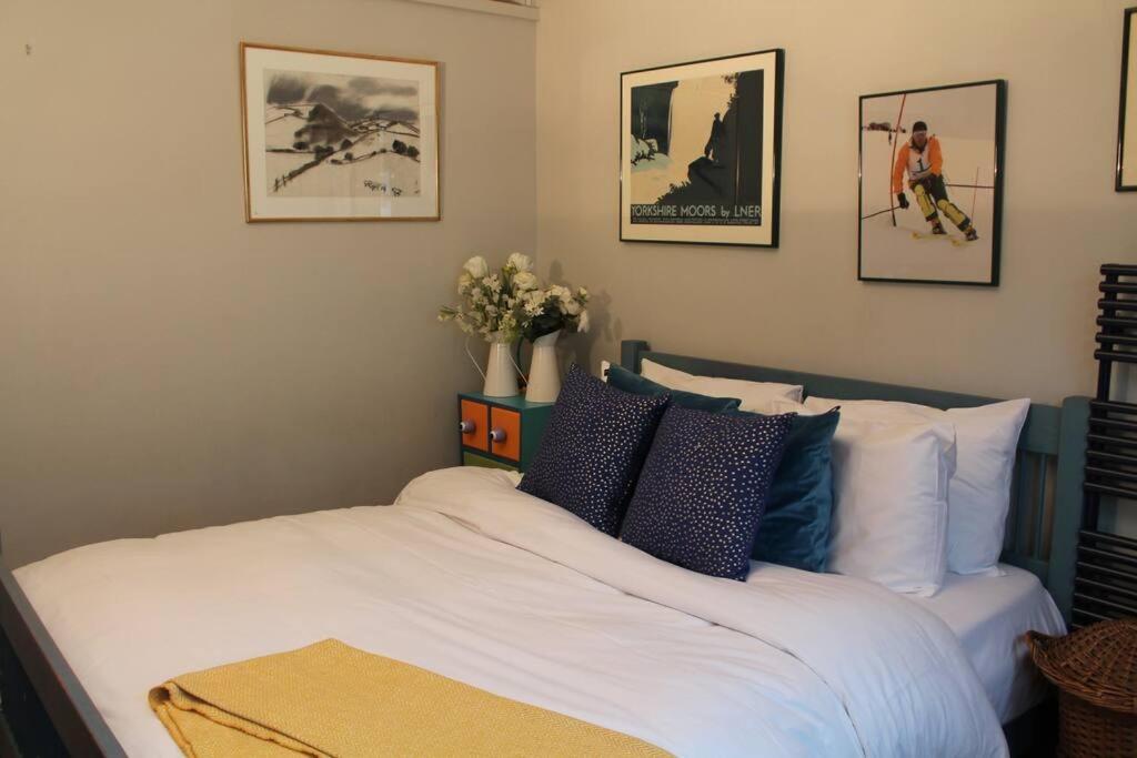 Artistic And Soulful Carnaby Street Movie Pad Apartament