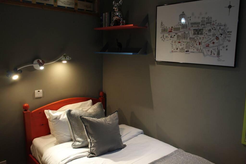 Appartamento Artistic And Soulful Carnaby Street Movie Pad
