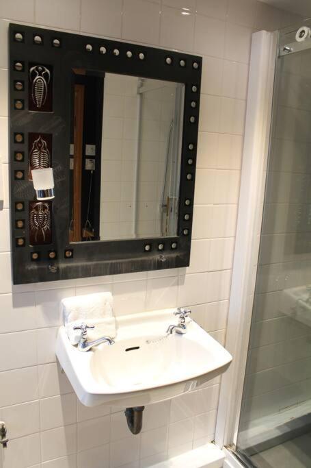Artistic And Soulful Carnaby Street Movie Pad Appartamento *