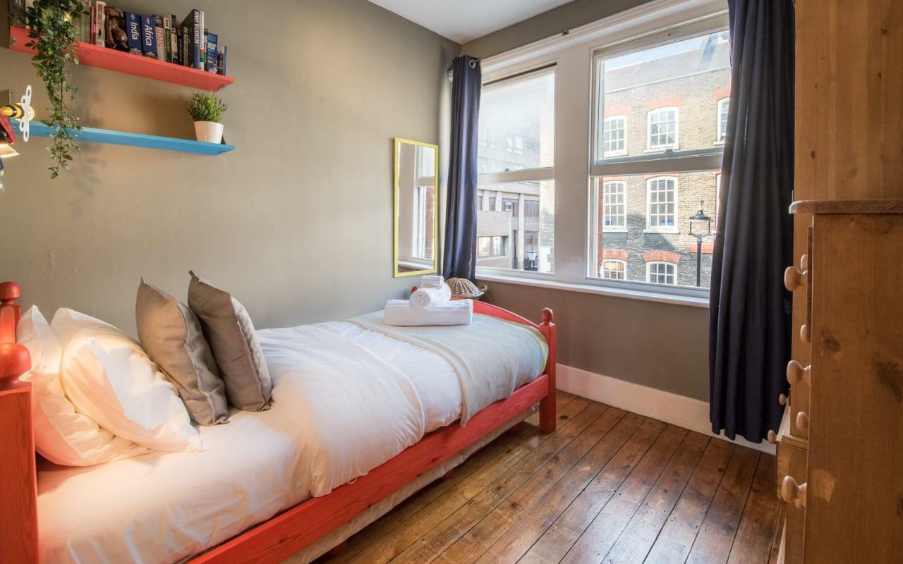 Artistic And Soulful Carnaby Street Movie Pad Londra